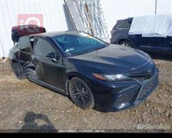 تۆیۆتا کامری